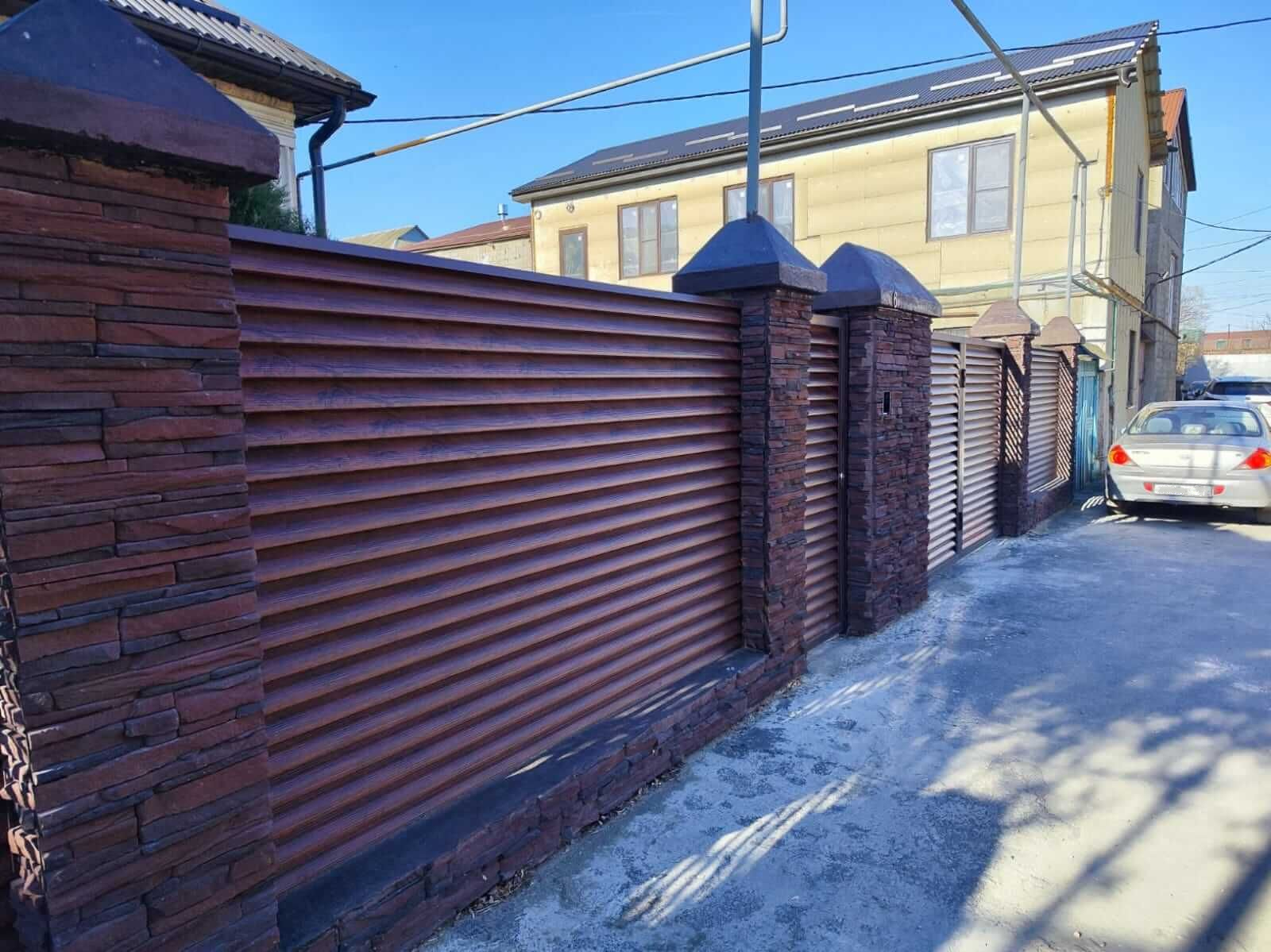 Забор с ламелями Еврожалюзи 43м Красный Каштан Printech фото 1 в Энгельсе