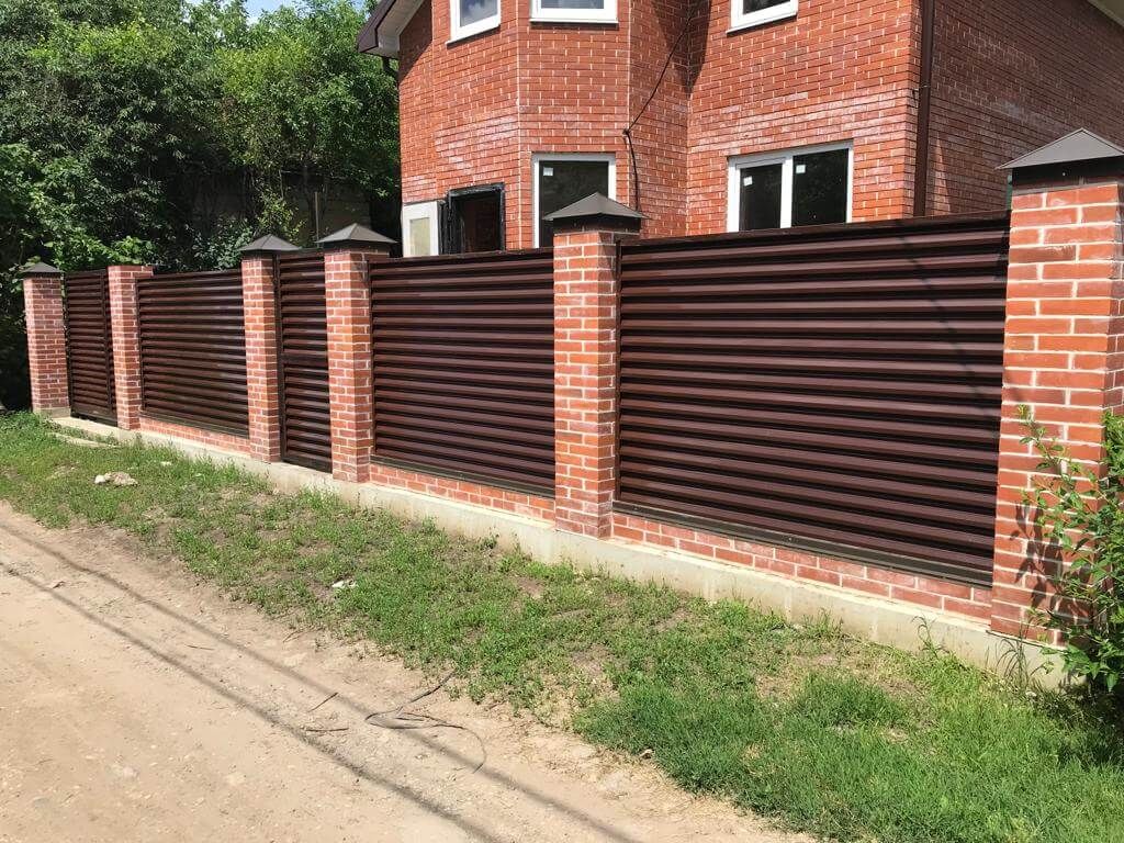 Забор из ламелей ЭКО-Z усиленных 25м RAL8017/8017 Шоколад двусторонний в Энгельсе