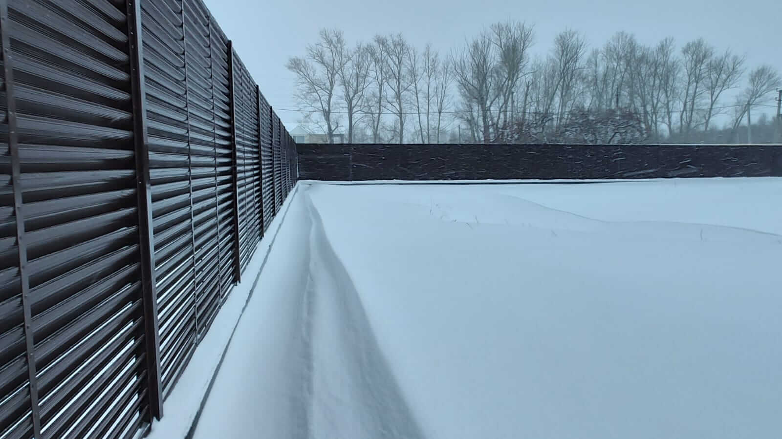 Забор из ламелей Еврожалюзи 108м RAL8017/8017 Шоколад двусторонний фото 1 в Энгельсе