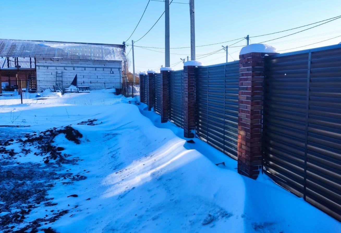 Забор-жалюзи с ламелями еврожалюзи 34м RAL7024/7024 Серый Графит двусторонний фото 1 в Энгельсе