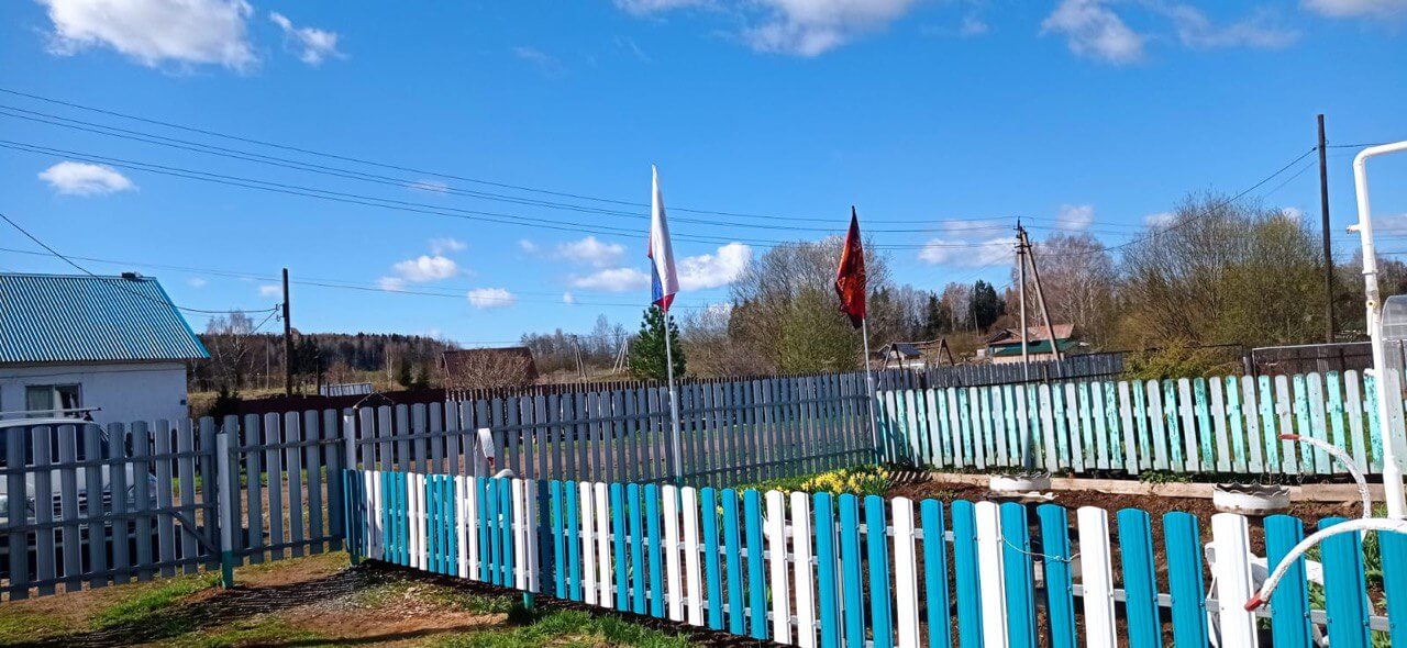 Забор из евроштакетника 16м RAL5021 Морская Волна, RAL9003 Белый фото 3 в Энгельсе