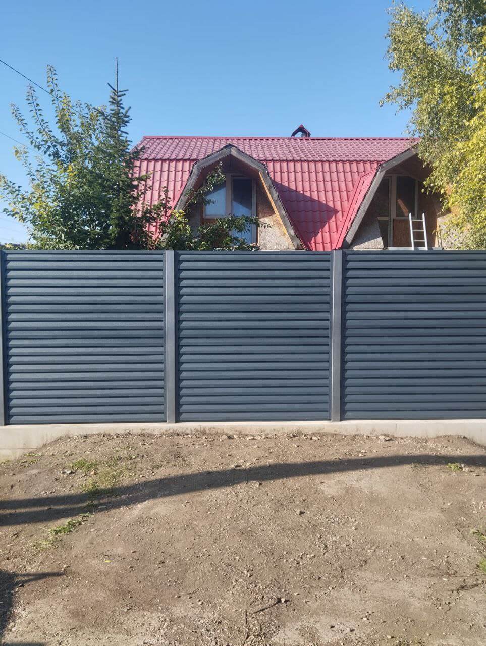 Забор-жалюзи из ламелей Реснички 54м RAL7024/7024 Серый Графит двусторонний МАТТЕ в Энгельсе