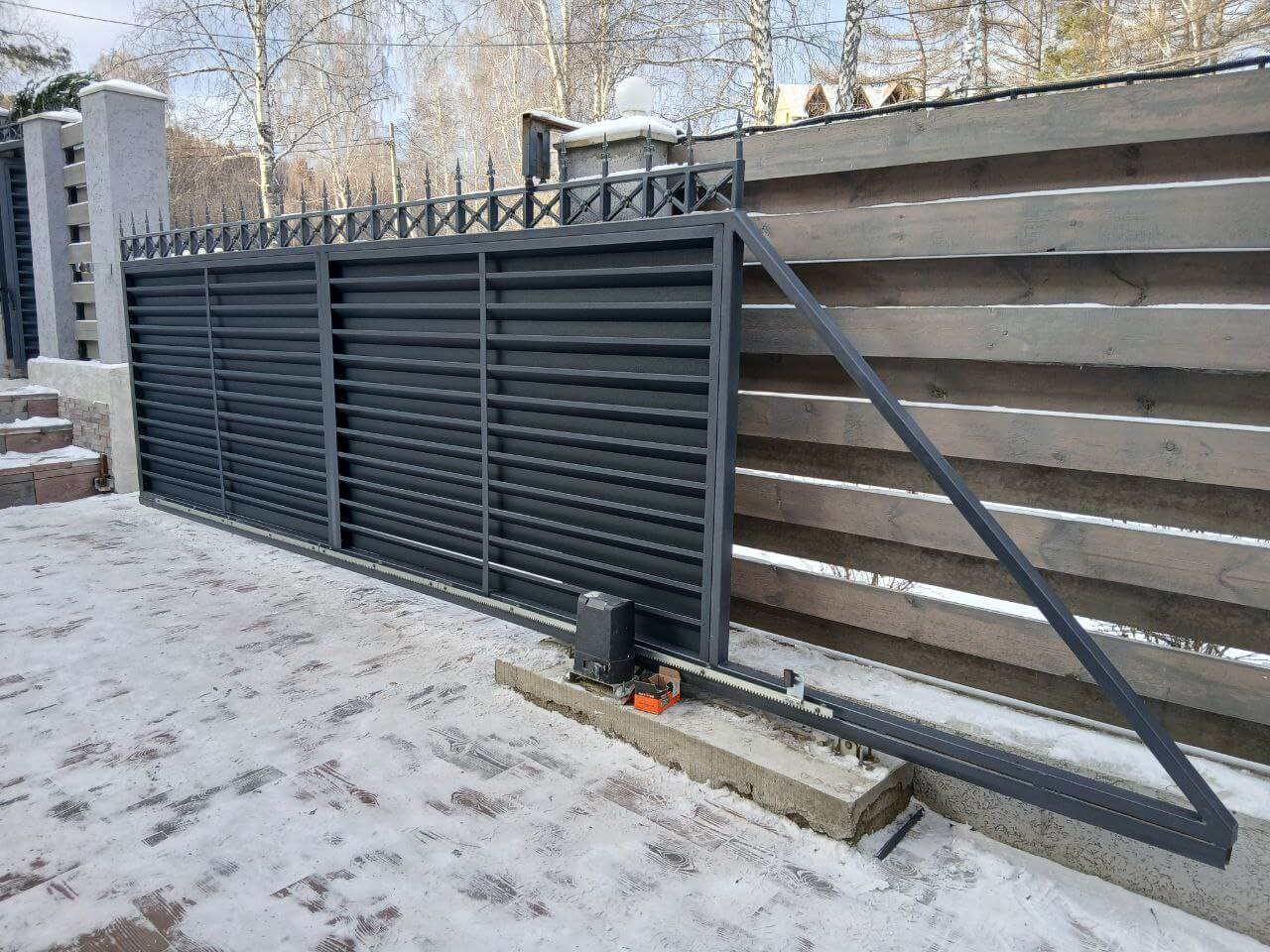 Входная группа из ламелей Хай-Тек RAL7024/7024 Серый Графит двусторонний МАТТЕ фото 23 в Энгельсе